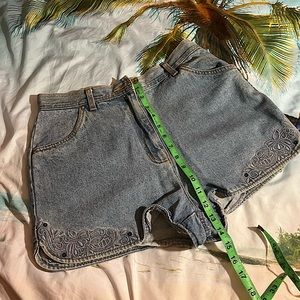 🩵💙TOGETHER SZ12 JEAN EMBROIDERED SHORTS